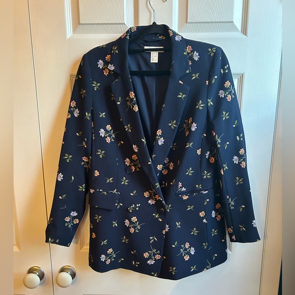 H&M Jackets & Blazers - Oversized Floral Navy blazer - H&M - size 8